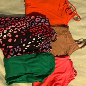 5 Tank Tops from Walmart. All size S-M.